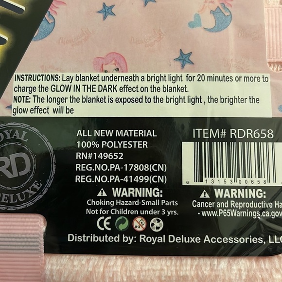 Mermaid Glow In The Dark Blanket Pink Green 60”x50” - Picture 4 of 5